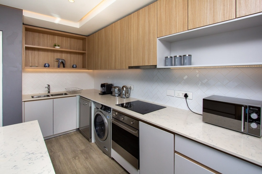 2 Bedroom Property for Sale in Sea Point Western Cape